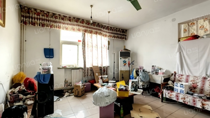 鸿翔小区东区二手房实景图