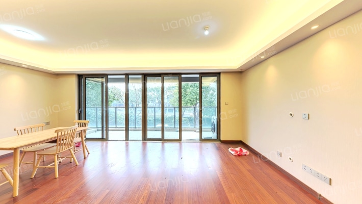 和庭二手房实景图