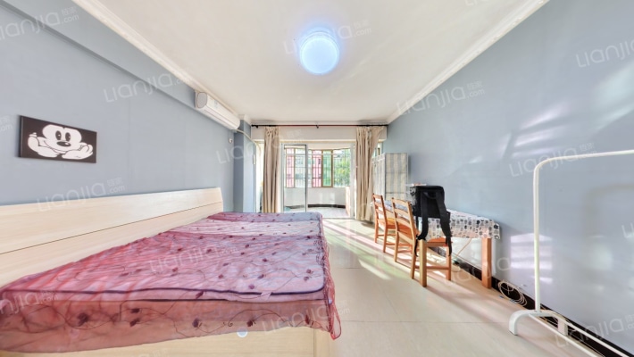 华贸大厦二手房实景图