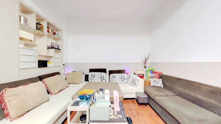 郊区一建家属院二手房实景图