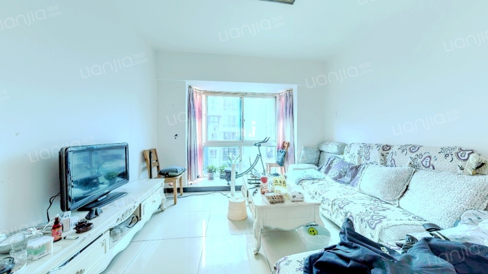 桂湖河畔北区二手房实景图