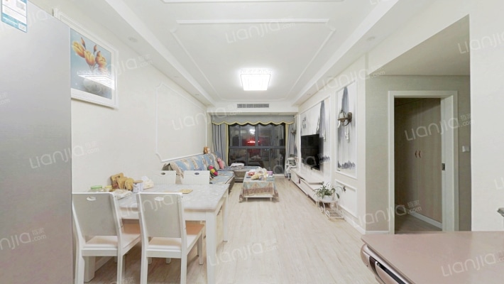 易度庭院时光二手房实景图