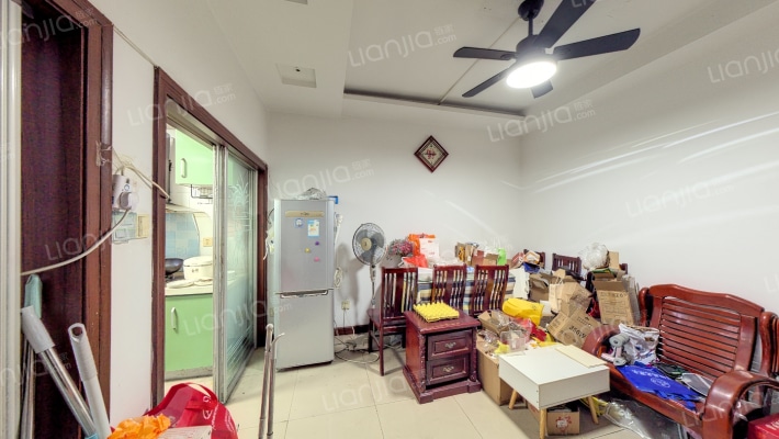 百岁苑小区二手房实景图