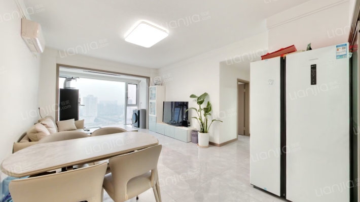 现代城二手房实景图