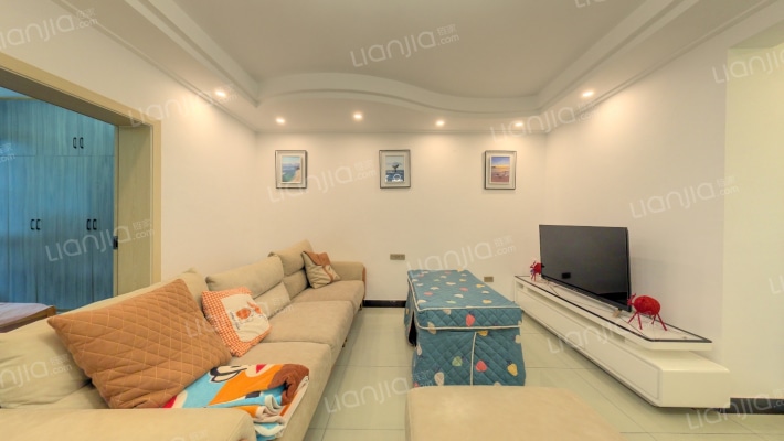 贵铁新苑二手房实景图