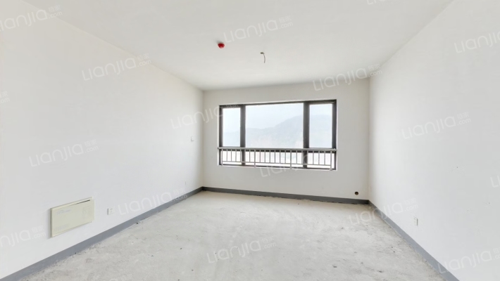 翠景佳苑二手房实景图