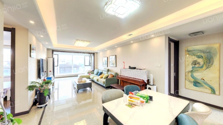 万科翡翠新都会二手房实景图