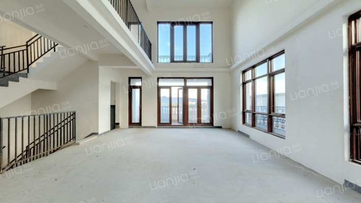 绿城两江御园蔷薇园二手房实景图