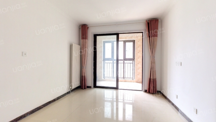 正弘中央公园麓林苑二手房实景图