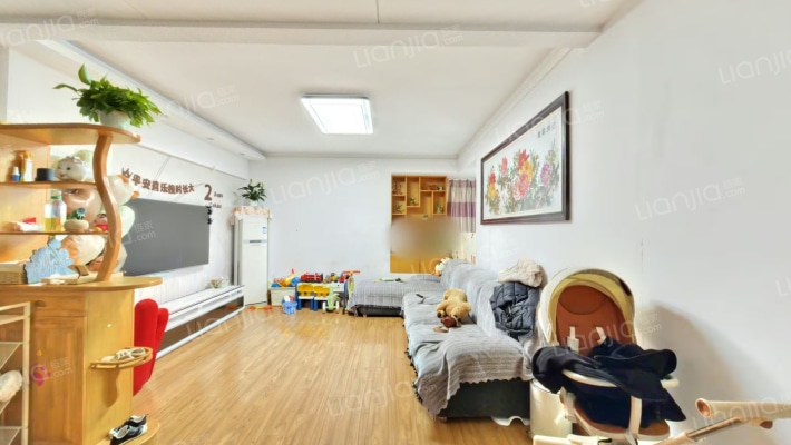 阿奎利亚上学苑二手房实景图