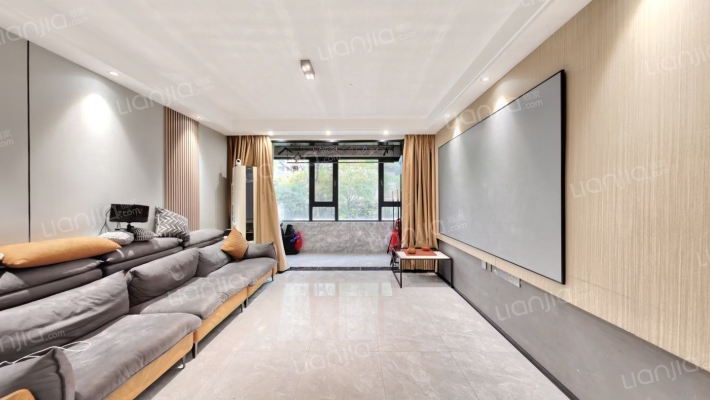 海尔云世界天玺二手房实景图