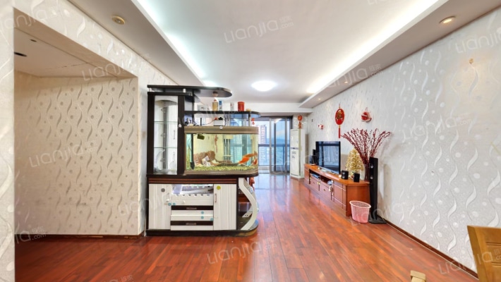 百仕达乐湖二手房实景图