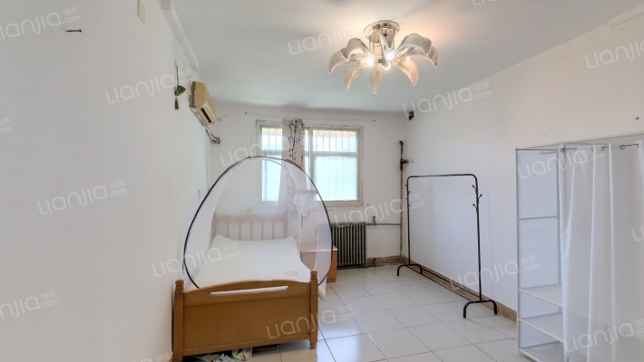 甸柳新村二区二手房实景图