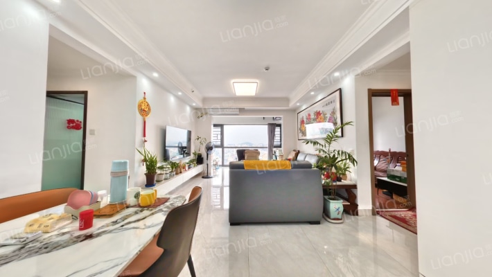 海岸悦府二手房实景图