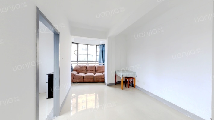 洛隆路373号二手房实景图