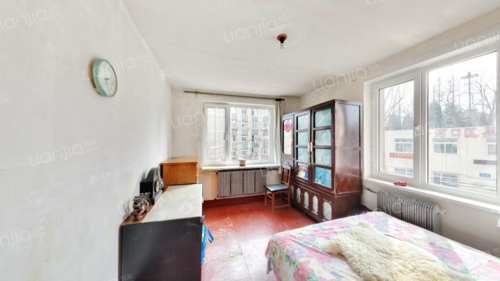 双语学校二手房实景图