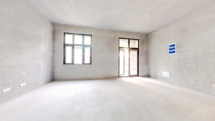 中交荣域D区二手房实景图