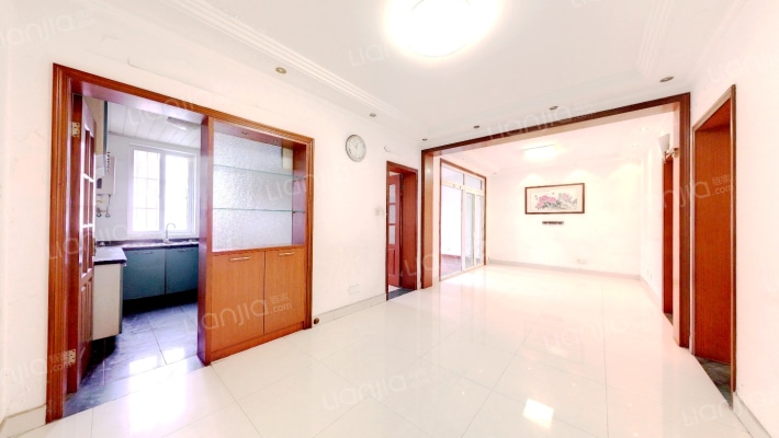 园林里二手房实景图