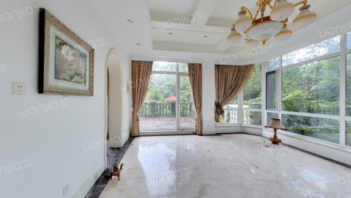 太阳湖大花园二期二手房实景图