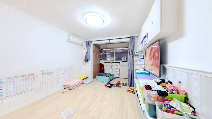 龙柏易居公寓二手房实景图