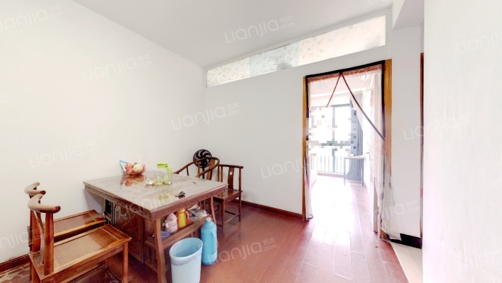 滨江花园二手房实景图