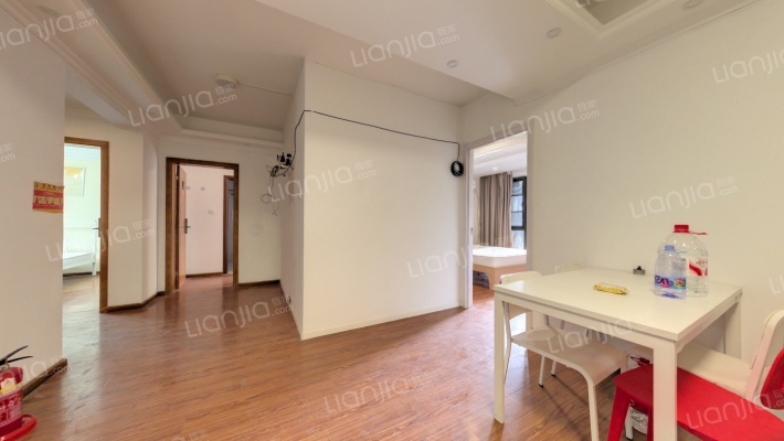 美城悦荣府二手房实景图