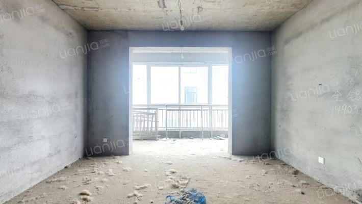 蓝天花园二手房实景图