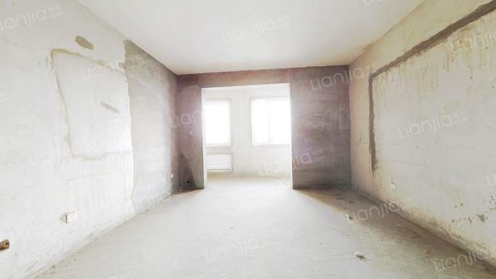 新阜名邸二手房实景图