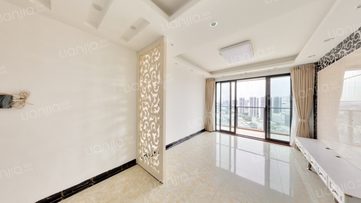 宏发君域二手房实景图