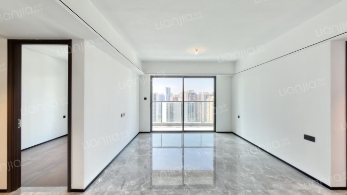 三龙湾保利和颂二手房实景图