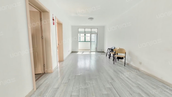 秀山花园二手房实景图