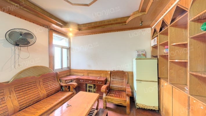 啤酒厂宿舍楼二手房实景图