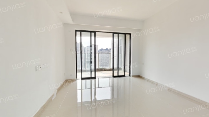 方直彩虹里二手房实景图