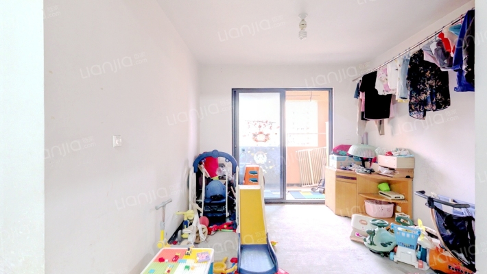 湖东景园中梅嘉苑二手房实景图