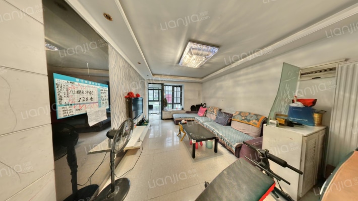 荷塘月色二手房实景图