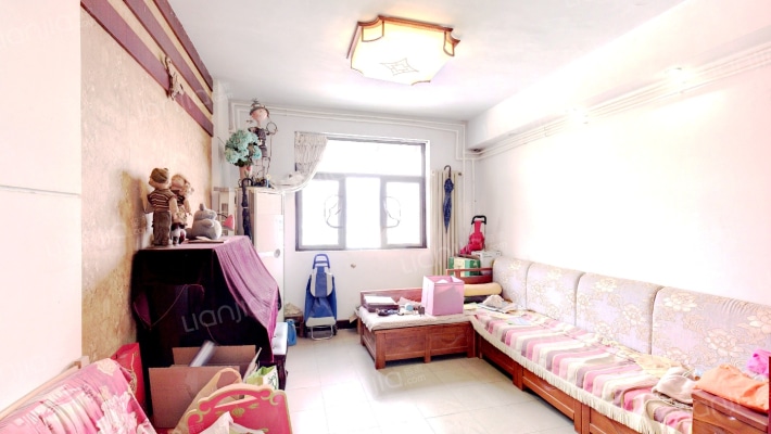 经七路48号院二手房实景图