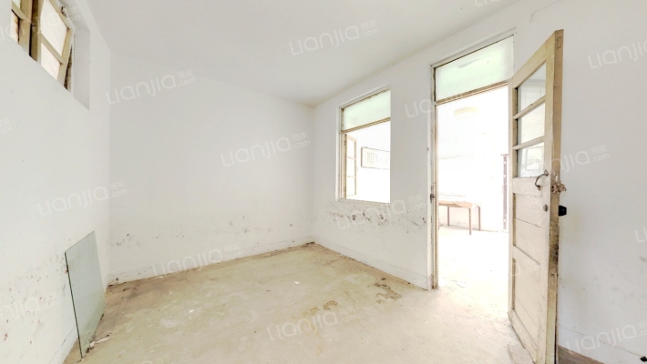 气象局宿舍二手房实景图