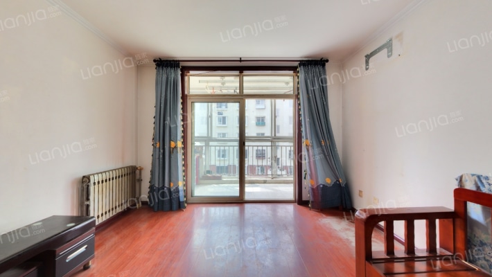 青建天怡景园A区二手房实景图