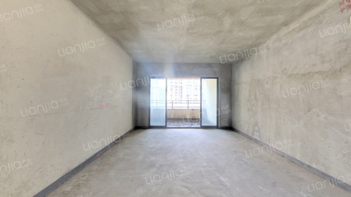 保利凤凰湾E区二手房实景图