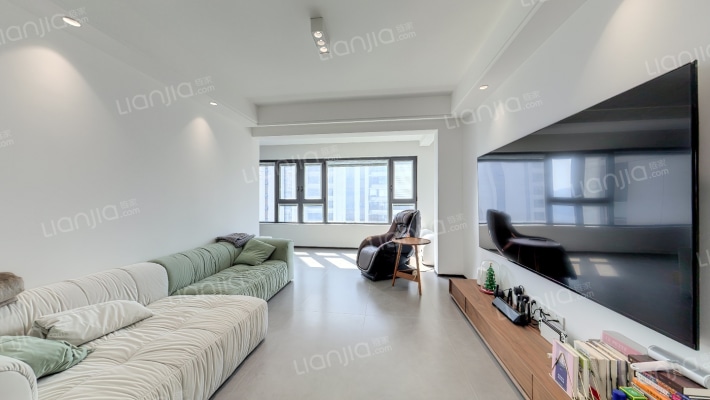 蓝光睿创新筑涵翠园二手房实景图