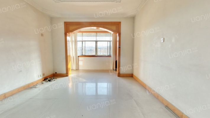 中房泰鑫公寓二手房实景图