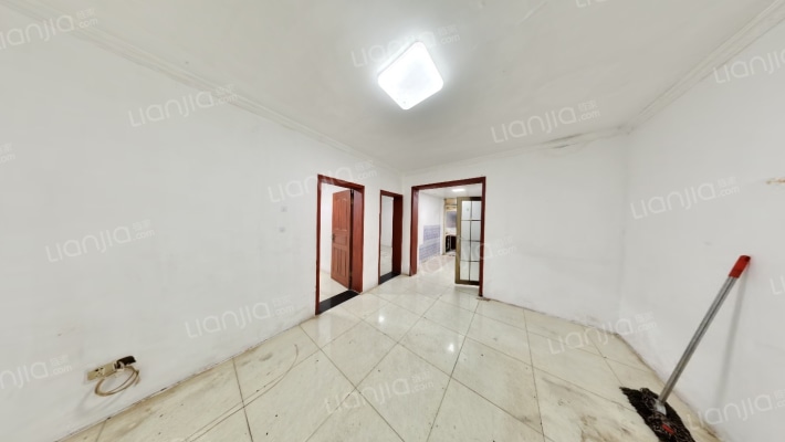 育苗路8号二手房实景图