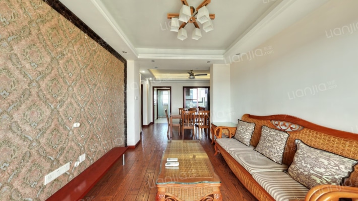 丽雅苑二手房实景图