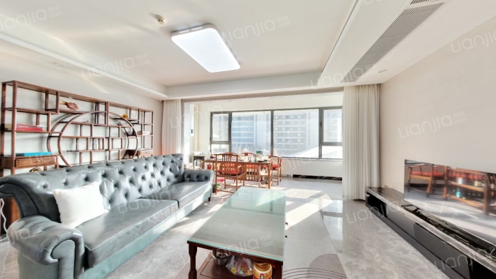 奥体铂悦府二手房实景图