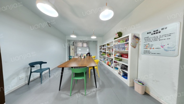 蓝岸A区二手房实景图