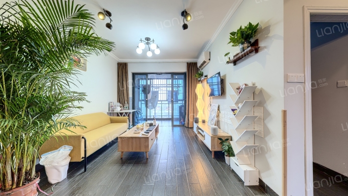 海岸银座花园二手房实景图