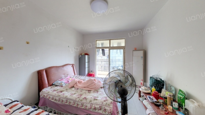 洋湖景园二手房实景图