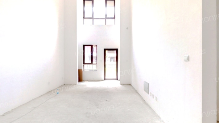 中加生态城示范区班芙小镇枫智园二手房实景图