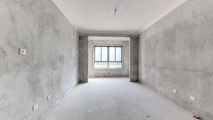 西欧翡翠苑二手房实景图