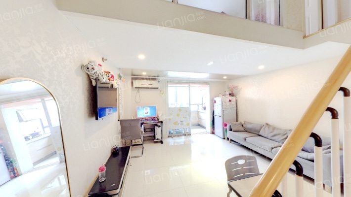 西姿银楼二手房实景图